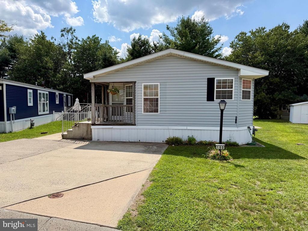1991 ROUTE 37 W #180, Toms River, NJ 08757