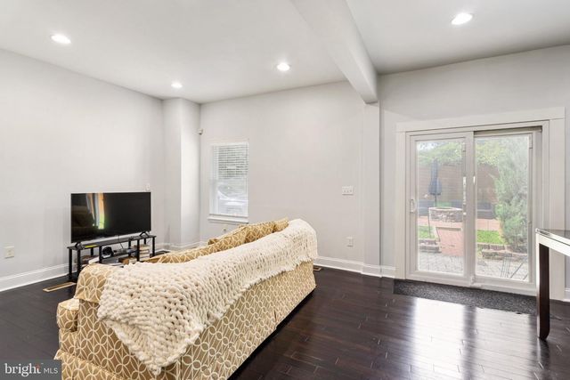 2404 CHELSEA TER, Baltimore, MD 21216