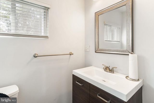 2404 CHELSEA TER, Baltimore, MD 21216