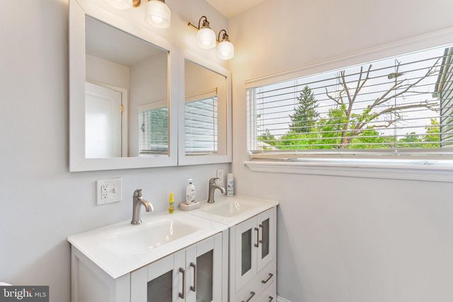2404 CHELSEA TER, Baltimore, MD 21216