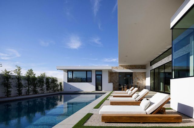 3 Sanctuary Way, Rancho Mirage, CA 92270