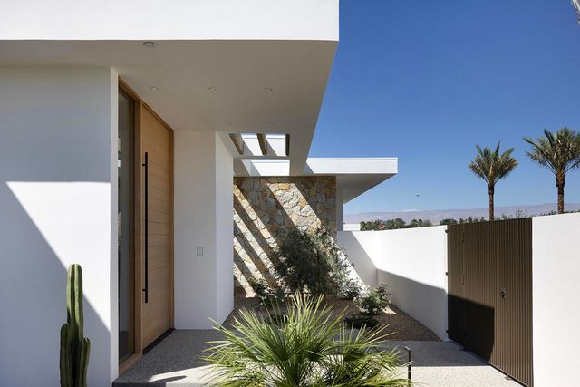 3 Sanctuary Way, Rancho Mirage, CA 92270