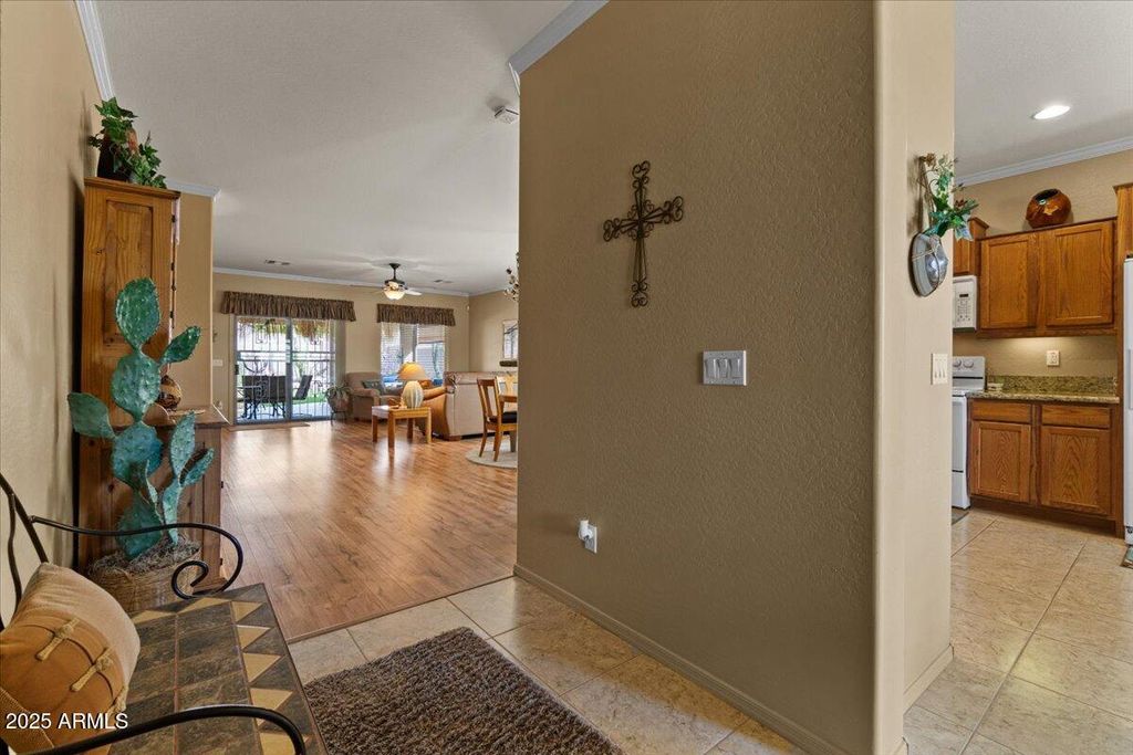 144 W BAHAMAS Drive, Casa Grande, AZ 85122 — photo 4