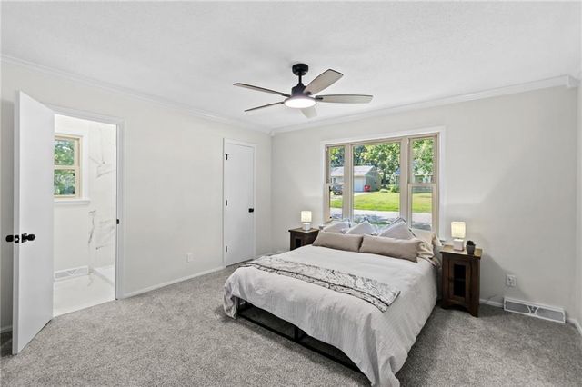 5813 Sterling Avenue, Raytown, MO 64133