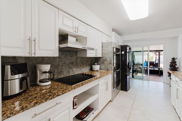 7008 MINTWOOD COURT, Tampa, FL 33615