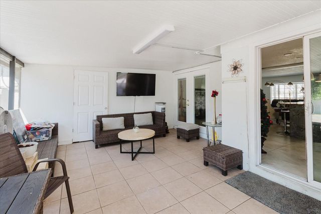 7008 MINTWOOD COURT, Tampa, FL 33615