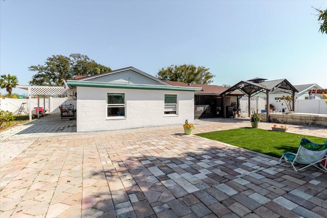 7008 MINTWOOD COURT, Tampa, FL 33615