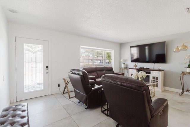 7008 MINTWOOD COURT, Tampa, FL 33615