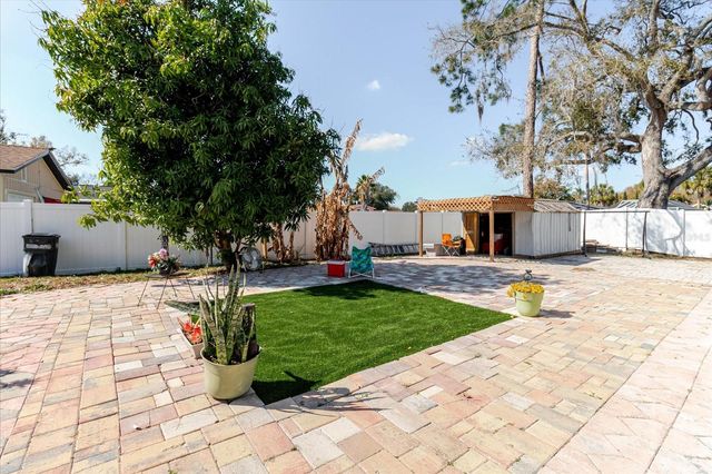 7008 MINTWOOD COURT, Tampa, FL 33615