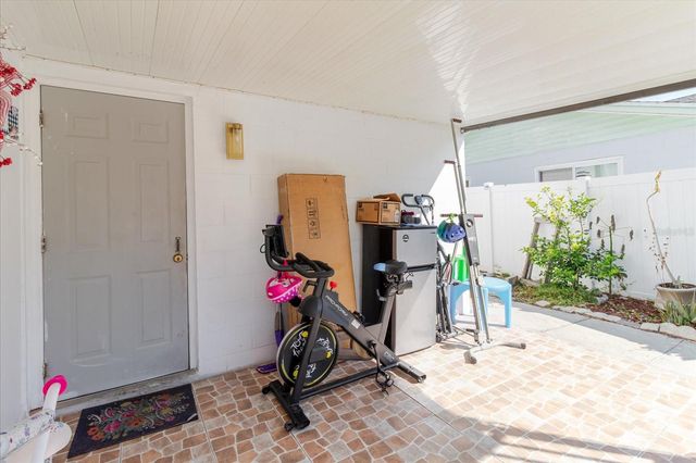 7008 MINTWOOD COURT, Tampa, FL 33615