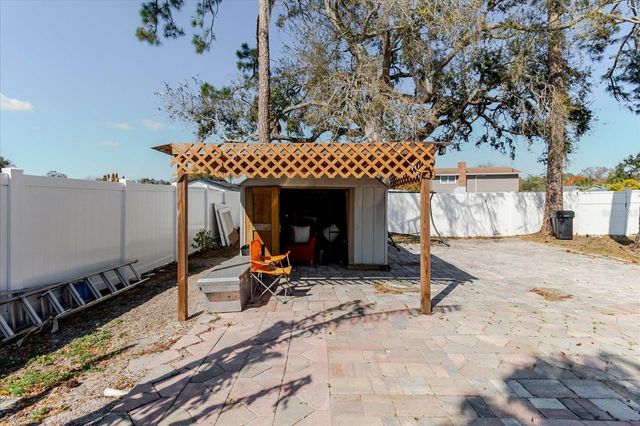 7008 MINTWOOD COURT, Tampa, FL 33615