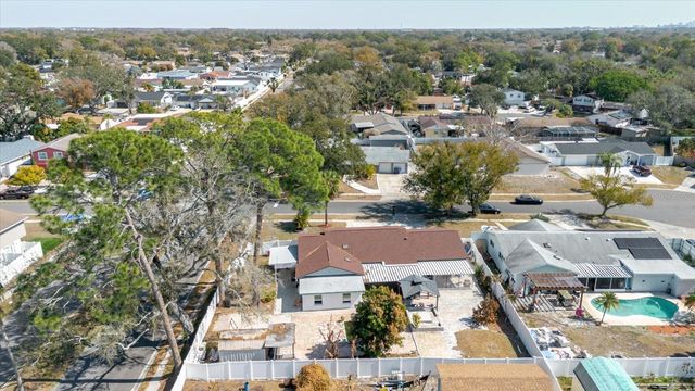 7008 MINTWOOD COURT, Tampa, FL 33615