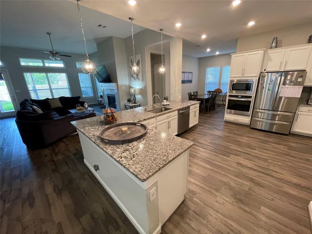 2025 Clearwater Grove Lane, Houston, TX 77089