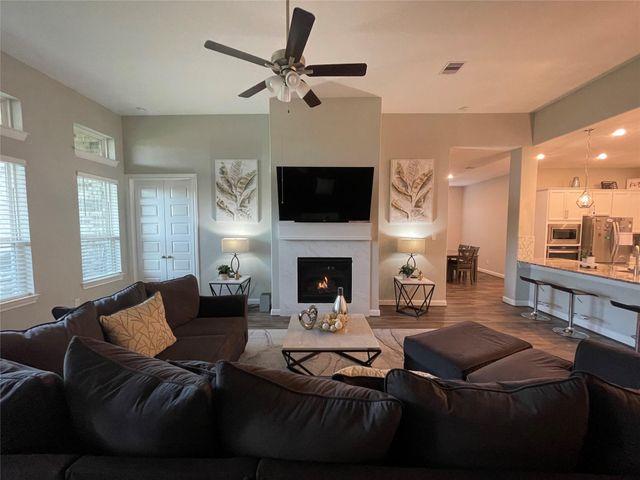 2025 Clearwater Grove Lane, Houston, TX 77089