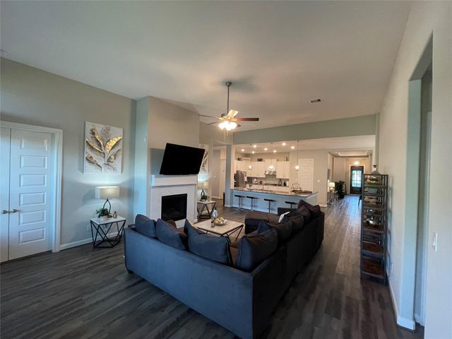 2025 Clearwater Grove Lane, Houston, TX 77089