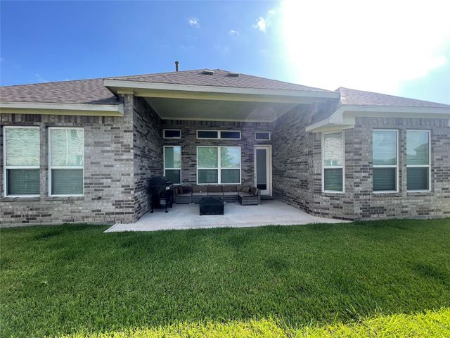 2025 Clearwater Grove Lane, Houston, TX 77089