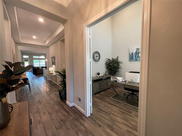 2025 Clearwater Grove Lane, Houston, TX 77089