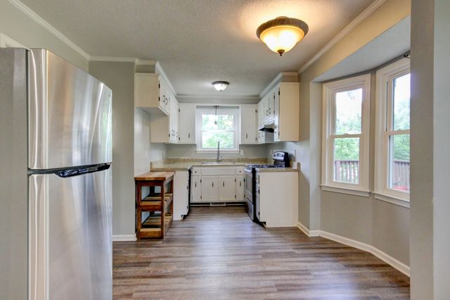 617 Ranch Hill Dr, Clarksville, TN 37042