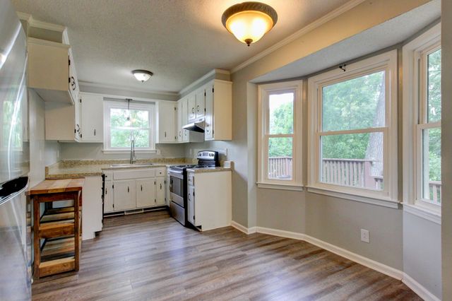 617 Ranch Hill Dr, Clarksville, TN 37042