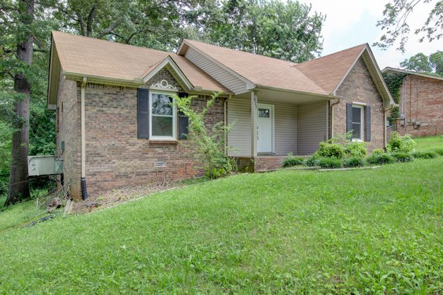 617 Ranch Hill Dr, Clarksville, TN 37042
