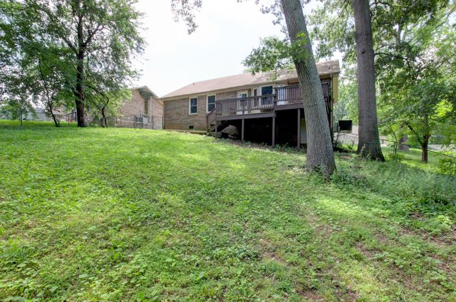 617 Ranch Hill Dr, Clarksville, TN 37042