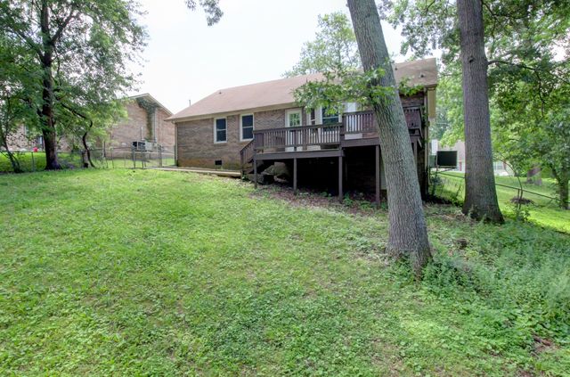 617 Ranch Hill Dr, Clarksville, TN 37042