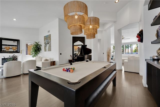 2516 Serenity Hollow Drive, Henderson, NV 89052
