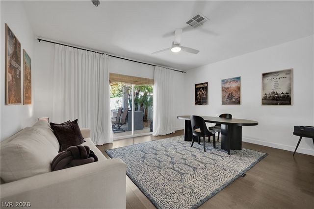 2516 Serenity Hollow Drive, Henderson, NV 89052