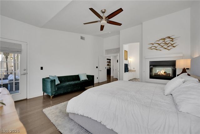 2516 Serenity Hollow Drive, Henderson, NV 89052
