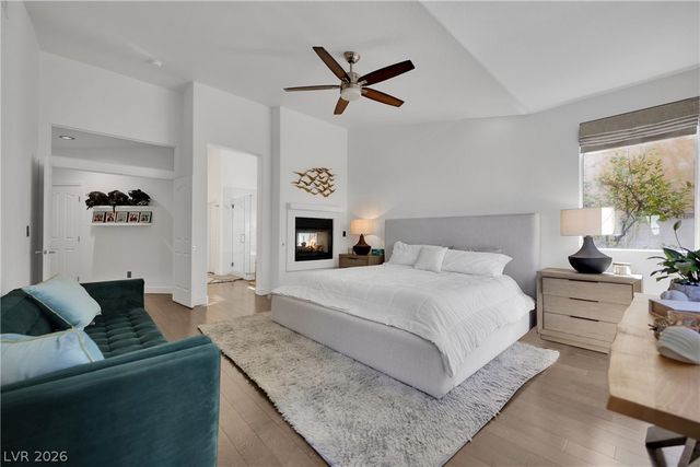 2516 Serenity Hollow Drive, Henderson, NV 89052