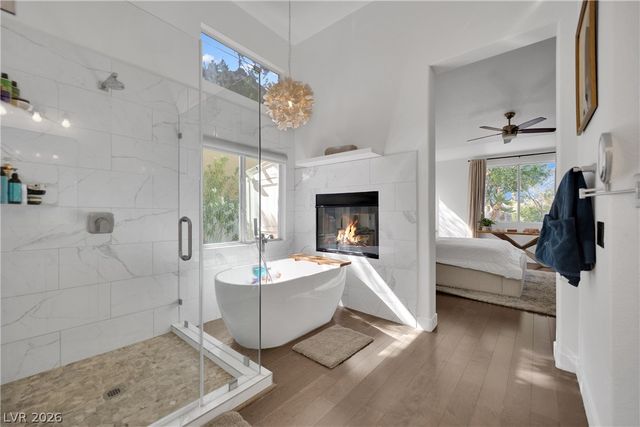 2516 Serenity Hollow Drive, Henderson, NV 89052