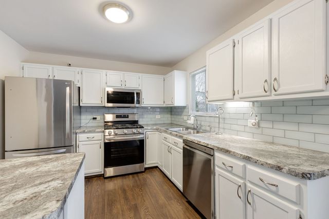 1712 Dusk Drive, Zion, IL 60099