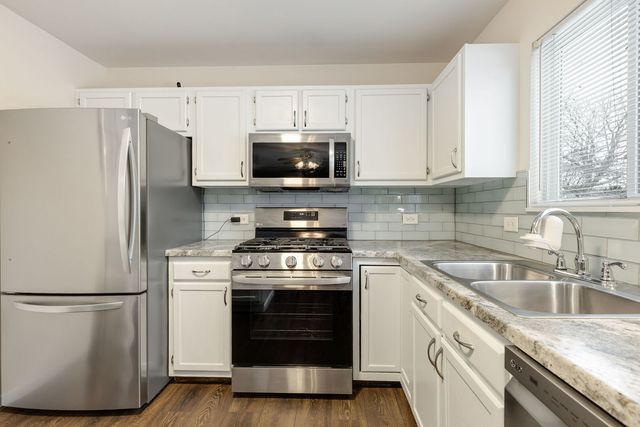 1712 Dusk Drive, Zion, IL 60099