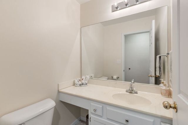 1712 Dusk Drive, Zion, IL 60099