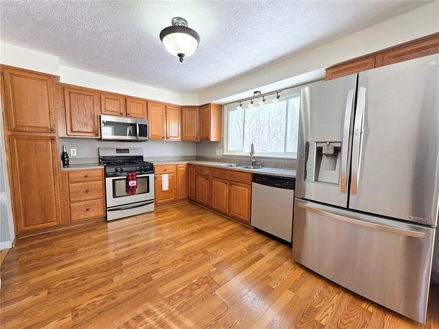 6784 Knickerbocker Road, Ontario, NY 14519