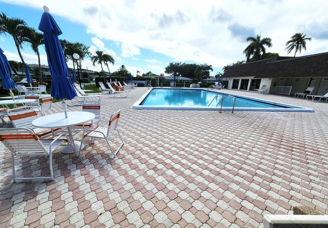 1141 VIOLET Terrace 201, Delray Beach, FL 33445