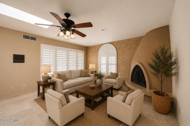 5100 N MILLER Road 19, Scottsdale, AZ 85250