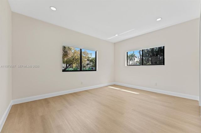 4144 Alton Rd, Miami Beach, FL 33140