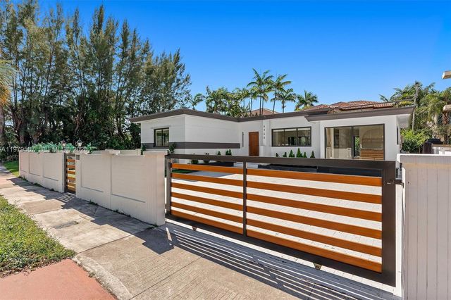 4144 Alton Rd, Miami Beach, FL 33140