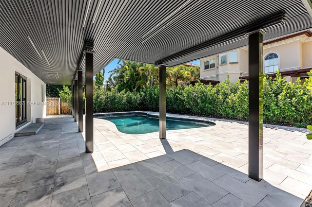 4144 Alton Rd, Miami Beach, FL 33140