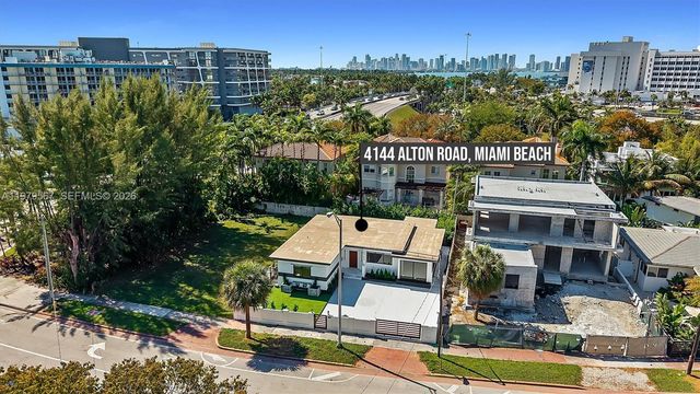 4144 Alton Rd, Miami Beach, FL 33140