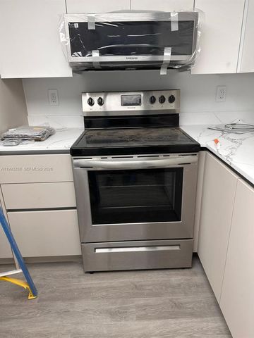 400 Kings Point Dr 627, Sunny Isles Beach, FL 33160