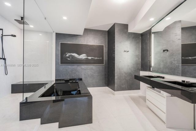 18555 Collins Avenue 3505, Sunny Isles Beach, FL 33160