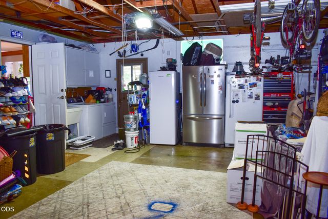 1088 N 5th Street, Central Point, OR 97502