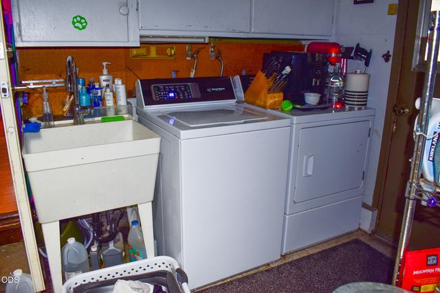 1088 N 5th Street, Central Point, OR 97502