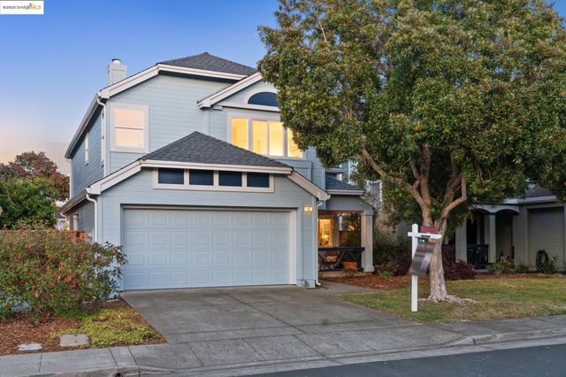 102 Waterview Dr, Richmond, CA 94804
