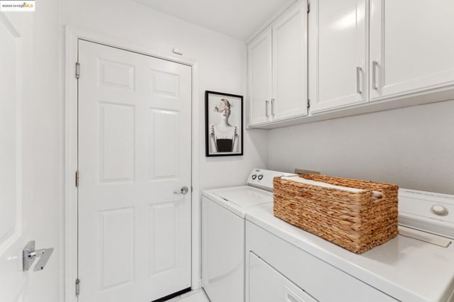 102 Waterview Dr, Richmond, CA 94804