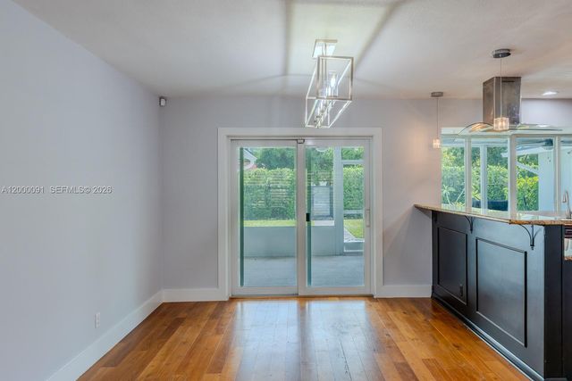 5012 Grant St, Hollywood, FL 33021