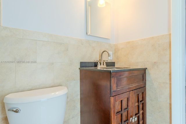 5012 Grant St, Hollywood, FL 33021