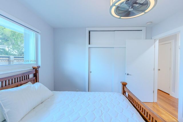 5012 Grant St, Hollywood, FL 33021